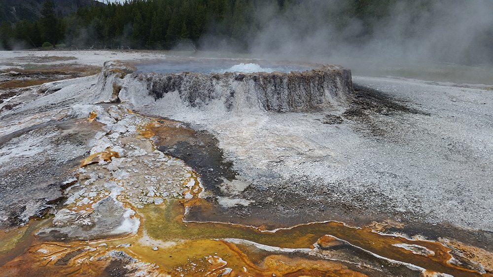 yellowstone national park punch bowl spring